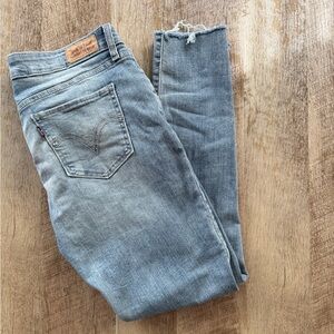 Levi skinny legging jeans W31 L30